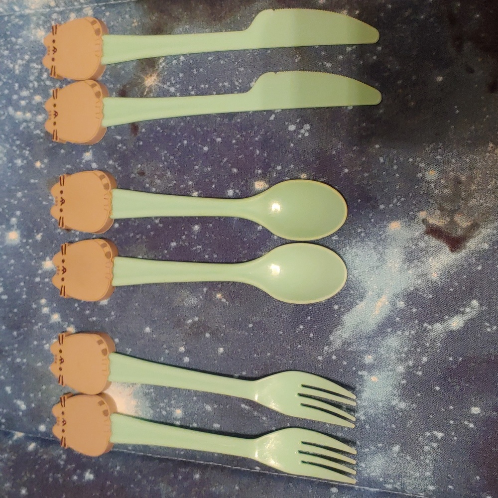 Pusheen Mint Green Plastic Cutlery